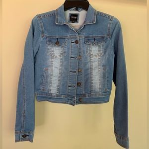 Iris Jeans - Medium wash stretchy jean jacket - size S